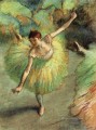 bailarina inclinando Edgar Degas